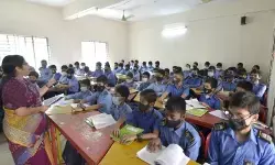 शिक्षा कमजोर, रोजगार संकट गहरा- बांग्लादेश के युवा शिक्षा कमजोर, रोजगार संकट गहरा- बांग्लादेश के युवा