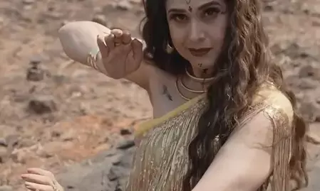 मीनाक्षी शेषाद्रि को आई नागिन वाले दौर की याद, रीना रॉय और श्रीदेवी का जिक्र कर रिक्रिएट किया आइकॉनिक गाना मीनाक्षी शेषाद्रि को आई नागिन वाले दौर की याद, रीना रॉय और श्रीदेवी का जिक्र कर रिक्रिएट किया आइकॉनिक गाना