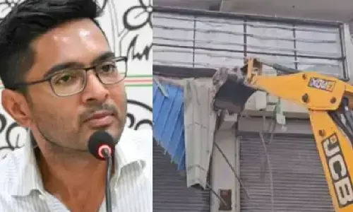अभिषेक बनर्जी को हाई कोर्ट से बड़ी राहत, ऑफिस पर बुलडोजर कार्रवाई पर लगी रोक अभिषेक बनर्जी को हाई कोर्ट से बड़ी राहत, ऑफिस पर बुलडोजर कार्रवाई पर लगी रोक