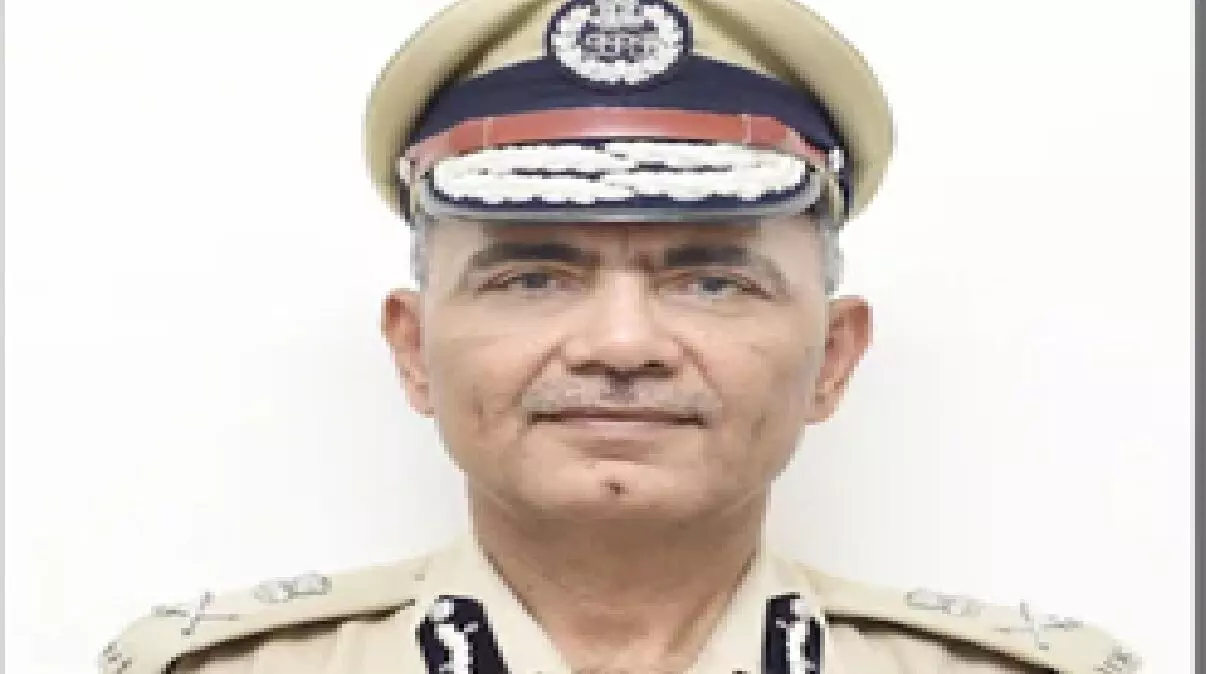 त्रिपुरा के डीजीपी अनुराग धनखड़ पुलिस मुख्यालय में मृत मिले, मौत के कारणों की जांच शुरू त्रिपुरा के डीजीपी अनुराग धनखड़ पुलिस मुख्यालय में मृत मिले, मौत के कारणों की जांच शुरू