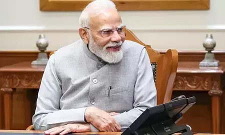 आज हमारे युवा साथी धैर्य, आत्मविश्वास और अथक परिश्रम से ऐतिहासिक सफलता हासिल कर रहे: प्रधानमंत्री मोदी आज हमारे युवा साथी धैर्य, आत्मविश्वास और अथक परिश्रम से ऐतिहासिक सफलता हासिल कर रहे: प्रधानमंत्री मोदी