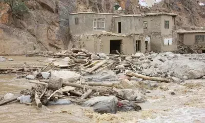 अफगानिस्तान में अचानक आई बाढ़ में 20 लोगों की मौत, 100 से ज्यादा लापता अफगानिस्तान में अचानक आई बाढ़ में 20 लोगों की मौत, 100 से ज्यादा लापता