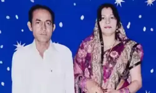 गाजियाबाद में दिल दहला देने वाला डबल मर्डर, दो सगे भाइयों पर माता-पिता की हत्या का आरोप गाजियाबाद में दिल दहला देने वाला डबल मर्डर, दो सगे भाइयों पर माता-पिता की हत्या का आरोप