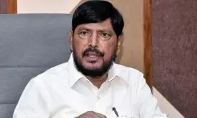पुलिस अपना काम कर रही थी, लेकिन छात्रों पर लाठीचार्ज गलत था : रामदास आठवले
