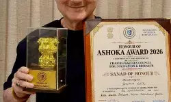 हॉनर ऑफ अशोक अवॉर्ड 2026 मिलने पर भावुक हुए अनुपम खेर, लिखा- यह सबसे खास सम्मानों में से एक हॉनर ऑफ अशोक अवॉर्ड 2026 मिलने पर भावुक हुए अनुपम खेर, लिखा- यह सबसे खास सम्मानों में से एक