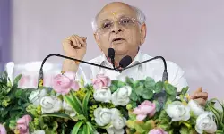 सीएम भूपेंद्र पटेल ने स्कूल छोड़ने वाले बच्चों को वापस लाने के लिए समरस विद्या सेतु कैंपेन शुरू किया सीएम भूपेंद्र पटेल ने स्कूल छोड़ने वाले बच्चों को वापस लाने के लिए समरस विद्या सेतु कैंपेन शुरू किया