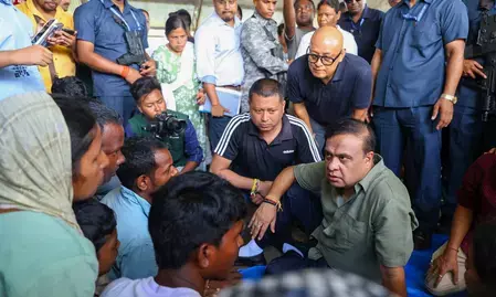 असम में बाढ़: मुख्यमंत्री सरमा ने नुकसान को अभूतपूर्व और अनुमान से अधिक बताया असम में बाढ़: मुख्यमंत्री सरमा ने नुकसान को अभूतपूर्व और अनुमान से अधिक बताया