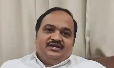 नीट पेपर लीक विवाद पर शिवसेना (यूबीटी) का सरकार पर निशाना, राहुल गांधी के प्रदर्शन को भी बताया गलत नीट पेपर लीक विवाद पर शिवसेना (यूबीटी) का सरकार पर निशाना, राहुल गांधी के प्रदर्शन को भी बताया गलत