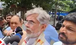 मानहानि के मामले में कांग्रेस सांसद पवन खेड़ा असम पुलिस की क्राइम ब्रांच के सामने पेश मानहानि के मामले में कांग्रेस सांसद पवन खेड़ा असम पुलिस की क्राइम ब्रांच के सामने पेश