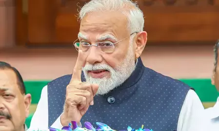 युवाओं के भविष्य से खिलवाड़ बर्दाश्त नहीं, पेपर लीक मामलों में होगा फास्ट ट्रैक कोर्ट का गठन: पीएम मोदी युवाओं के भविष्य से खिलवाड़ बर्दाश्त नहीं, पेपर लीक मामलों में होगा फास्ट ट्रैक कोर्ट का गठन: पीएम मोदी