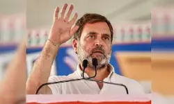 मेट्रो, सड़कें, दुकानें सब बंद कर सकते हैं, लेकिन पेपर लीक नहीं रोक पाए, राहुल गांधी का मोदी सरकार पर हमला मेट्रो, सड़कें, दुकानें सब बंद कर सकते हैं, लेकिन पेपर लीक नहीं रोक पाए, राहुल गांधी का मोदी सरकार पर हमला