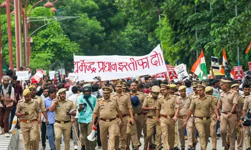 दिल्ली में 18 मेट्रो स्टेशन अगले आदेश तक बंद, जंतर-मंतर छात्र प्रदर्शन के बीच डीएमआरसी का बड़ा फैसला दिल्ली में 18 मेट्रो स्टेशन अगले आदेश तक बंद, जंतर-मंतर छात्र प्रदर्शन के बीच डीएमआरसी का बड़ा फैसला