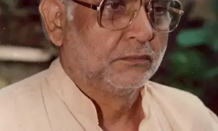 सेट पर चाय परोसने से लेकर मशहूर फिल्म निर्देशक बनने तक, किसी फिल्मी स्क्रिप्ट से कम नहीं बीआर इशारा की कहानी सेट पर चाय परोसने से लेकर मशहूर फिल्म निर्देशक बनने तक, किसी फिल्मी स्क्रिप्ट से कम नहीं बीआर इशारा की कहानी