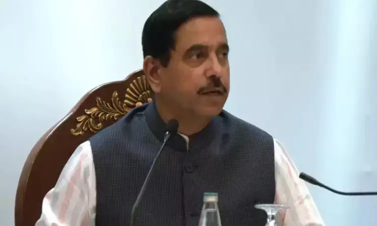 प्रह्लाद जोशी बने नए शिक्षा मंत्री, धर्मेंद्र प्रधान के इस्तीफे के बाद हुआ ऐलान प्रह्लाद जोशी बने नए शिक्षा मंत्री, धर्मेंद्र प्रधान के इस्तीफे के बाद हुआ ऐलान