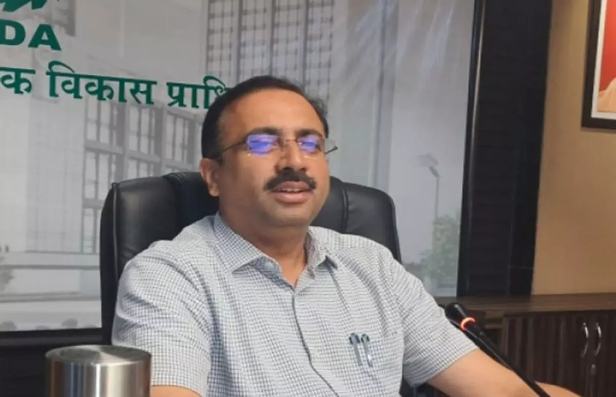 कलाधाम की घटना पर ग्रेटर नोएडा प्राधिकरण की बड़ी कार्रवाई कलाधाम की घटना पर ग्रेटर नोएडा प्राधिकरण की बड़ी कार्रवाई