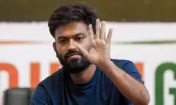 अभिजीत दीपके को सुरक्षा देने की मांग तेज, परिवार से मिले मंत्री संजय शिरसाट; बोले- यह आंदोलन नहीं, युवाओं की क्रांति थी अभिजीत दीपके को सुरक्षा देने की मांग तेज, परिवार से मिले मंत्री संजय शिरसाट; बोले- यह आंदोलन नहीं, युवाओं की क्रांति थी