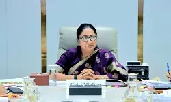 पेपर लीक जैसी अनियमितताओं पर कठोर कार्रवाई प्रधानमंत्री के ऐलान पर बोलीं दिल्ली सीएम पेपर लीक जैसी अनियमितताओं पर कठोर कार्रवाई प्रधानमंत्री के ऐलान पर बोलीं दिल्ली सीएम