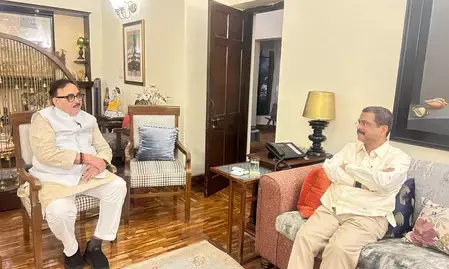 महेंद्र नाथ पांडेय ने धर्मेंद्र प्रधान से की मुलाकात, कहा- पद नहीं, आचरण से बड़े नेता हैं