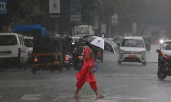 यूपी-बिहार समेत 10 राज्यों में मूसलाधार बारिश का अलर्ट, अगले 14 घंटे बेहद अहम; दिल्ली-एनसीआर में उमस बरकरार यूपी-बिहार समेत 10 राज्यों में मूसलाधार बारिश का अलर्ट, अगले 14 घंटे बेहद अहम; दिल्ली-एनसीआर में उमस बरकरार