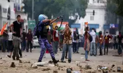 दिल्ली में छात्रों के प्रदर्शन के दौरान पैलेट गन चलाने वाले आरएएफ जवान की हुई पहचान, जांच टीम बना रही रिपोर्ट दिल्ली में छात्रों के प्रदर्शन के दौरान पैलेट गन चलाने वाले आरएएफ जवान की हुई पहचान, जांच टीम बना रही रिपोर्ट
