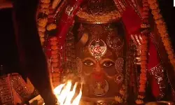 बाबा महाकाल का भांग और चंदन से भव्य शृंगार, राजाधिराज स्वरूप में भक्तों को दिए दर्शन