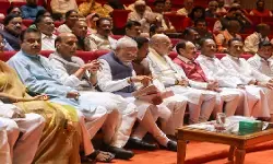 मंगल मिलन में जुटा एनडीए, पीएम मोदी की मौजूदगी में संसद की रणनीति पर मंथन; एंटी पेपर लीक बिल पर रही खास चर्चा