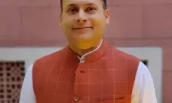 तीन महीने से भी कम समय में बंगाल में विकास को मिली नई रफ्तार, अमित मालवीय ने गिनाई सरकार की उपलब्धियां तीन महीने से भी कम समय में बंगाल में विकास को मिली नई रफ्तार, अमित मालवीय ने गिनाई सरकार की उपलब्धियां