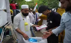 CJP वालंटियर जुनैद मलिक पहुंचे सुप्रीम कोर्ट, पुलिस पर अवैध हिरासत में रखने और परिवार को परेशान करने का लगाया आरोप CJP वालंटियर जुनैद मलिक पहुंचे सुप्रीम कोर्ट, पुलिस पर अवैध हिरासत में रखने और परिवार को परेशान करने का लगाया आरोप