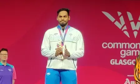 कॉमनवेल्थ गेम्स 2026: वेटलिफ्टर वल्लूरी अजय बाबू ने स्नैच में रिकॉर्ड बनाया, खेल मंत्री सहित कई नेताओं ने दी बधाई