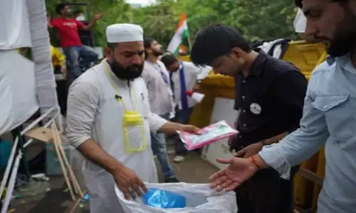 CJP वालंटियर जुनैद मलिक पहुंचे सुप्रीम कोर्ट, पुलिस पर अवैध हिरासत में रखने और परिवार को परेशान करने का लगाया आरोप