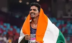 राष्ट्रपति मुर्मु ने दी गुलवीर सिंह को ऐतिहासिक मेडल जीतने पर बधाई राष्ट्रपति मुर्मु ने दी गुलवीर सिंह को ऐतिहासिक मेडल जीतने पर बधाई