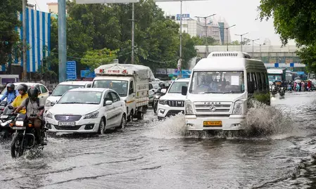 दिल्ली-एनसीआर में भारी बारिश का येलो अलर्ट, 29-30 जुलाई को तेज तूफान की चेतावनी