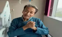 सोनम वांगचुक ने एंटी पेपर लीक बिल का किया स्वागत, बोले- सरकार वादे निभाए, छात्रों पर कार्रवाई न हो सोनम वांगचुक ने एंटी पेपर लीक बिल का किया स्वागत, बोले- सरकार वादे निभाए, छात्रों पर कार्रवाई न हो