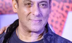 भाई सोहेल से मिलने के लिए द अलायंस के सेट पर पहुंचे सलमान खान, दिखा कूल बॉय लुक भाई सोहेल से मिलने के लिए द अलायंस के सेट पर पहुंचे सलमान खान, दिखा कूल बॉय लुक