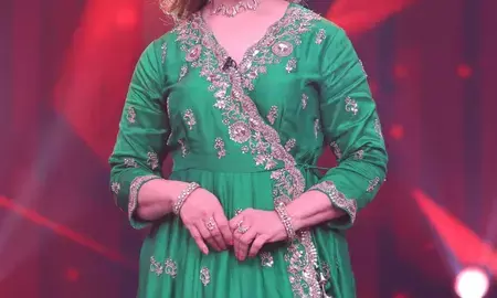 हीरो की पहली शूटिंग से ही बन गई जैकी-मीनाक्षी की खास केमिस्ट्री, एक साल तक चेन्नई के थिएटर में चली थी फिल्म हीरो की पहली शूटिंग से ही बन गई जैकी-मीनाक्षी की खास केमिस्ट्री, एक साल तक चेन्नई के थिएटर में चली थी फिल्म