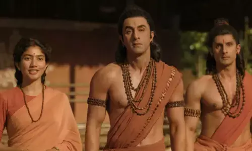 रामायण ट्रेलर रिलीज: रणबीर बने मर्यादा पुरुषोत्तम राम, यश के रावण अवतार ने मचाई धूम, VFX और संगीत ने जीता दिल रामायण ट्रेलर रिलीज: रणबीर बने मर्यादा पुरुषोत्तम राम, यश के रावण अवतार ने मचाई धूम, VFX और संगीत ने जीता दिल