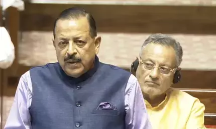 पेपर लीक और परीक्षा धांधली पर कसता शिकंजा! राज्यसभा में लोक परीक्षा संशोधन विधेयक पेश, जितेंद्र सिंह ने गिनाए कड़े नियम..बोले- सरकार की जीरो टॉलरेंस नीति पेपर लीक और परीक्षा धांधली पर कसता शिकंजा! राज्यसभा में लोक परीक्षा संशोधन विधेयक पेश, जितेंद्र सिंह ने गिनाए कड़े नियम..बोले- सरकार की जीरो टॉलरेंस नीति