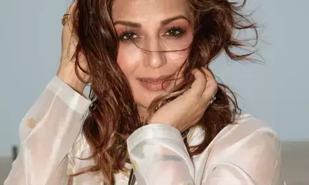 एक्ट्रेस से अब प्रेजेंटर बनीं सोनाली बेंद्रे, फिल्म सोलह से शुरू किया सिनेमा का नया सफर एक्ट्रेस से अब प्रेजेंटर बनीं सोनाली बेंद्रे, फिल्म सोलह से शुरू किया सिनेमा का नया सफर