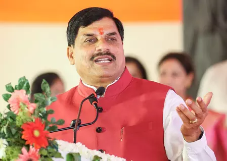 मध्य प्रदेश में बहनों को सशक्त बनाने का अभियान जारी : सीएम मोहन यादव मध्य प्रदेश में बहनों को सशक्त बनाने का अभियान जारी : सीएम मोहन यादव