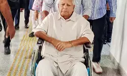आईआरसीटीसी घोटाला मामले में लालू परिवार के खिलाफ आरोप तय किए जाने पर 14 अगस्त तक फैसला टला आईआरसीटीसी घोटाला मामले में लालू परिवार के खिलाफ आरोप तय किए जाने पर 14 अगस्त तक फैसला टला