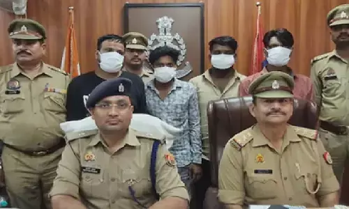 ग्रेटर नोएडा में ड्रग्स तस्करी का भंडाफोड़: 4 तस्कर गिरफ्तार, छात्रों को सप्लाई होता था विदेशी नशा