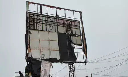 गांधीनगर में बारिश का अलर्ट, 200 से ज्यादा होर्डिंग-बैनर हटाए; स्कूल-कॉलेज बंद गांधीनगर में बारिश का अलर्ट, 200 से ज्यादा होर्डिंग-बैनर हटाए; स्कूल-कॉलेज बंद