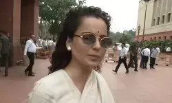 कंगना रनौत की बढ़ीं मुश्किलें! विवादित बयान पर लखनऊ में महिला कांग्रेस ने दी तहरीर, FIR की मांग कंगना रनौत की बढ़ीं मुश्किलें! विवादित बयान पर लखनऊ में महिला कांग्रेस ने दी तहरीर, FIR की मांग