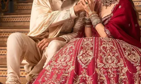 जाह्नवी कपूर और ईशान खट्टर रीयूनियन पर हुए भावुक जाह्नवी कपूर और ईशान खट्टर रीयूनियन पर हुए भावुक