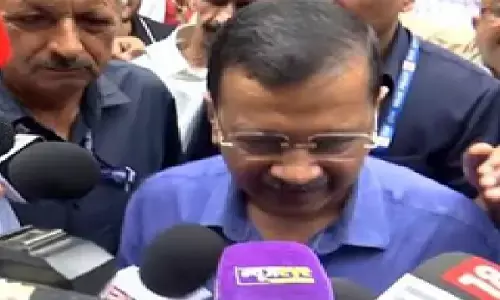 E20 पेट्रोल के खिलाफ अरविंद केजरीवाल का बड़ा ऐलान, प्रधानमंत्री आवास तक मार्च की घोषणा; रखीं तीन प्रमुख मांगें E20 पेट्रोल के खिलाफ अरविंद केजरीवाल का बड़ा ऐलान, प्रधानमंत्री आवास तक मार्च की घोषणा; रखीं तीन प्रमुख मांगें