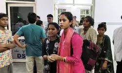 एटा में बड़ा हादसा! अनियंत्रित ट्रक ने कांवड़ियों के ट्रैक्टर को मारी जोरदार टक्कर; 7 श्रद्धालु घायल एटा में बड़ा हादसा! अनियंत्रित ट्रक ने कांवड़ियों के ट्रैक्टर को मारी जोरदार टक्कर; 7 श्रद्धालु घायल