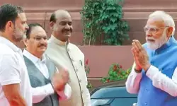 मोदी का पलायन और राहुल का आगमन, बदलते कल की तस्वीर मोदी का पलायन और राहुल का आगमन, बदलते कल की तस्वीर