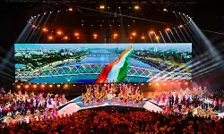 शानदार क्लोजिंग सेरेमनी के साथ सीडब्ल्यूजी 2026 का समापन, भारत को सौंपी गई मेजबानी शानदार क्लोजिंग सेरेमनी के साथ सीडब्ल्यूजी 2026 का समापन, भारत को सौंपी गई मेजबानी