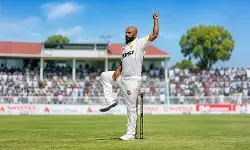 दूसरा टेस्ट: साजिद का चौका, पाकिस्तान के खिलाफ वेस्टइंडीज पहली पारी में 344 रन पर ऑलआउट दूसरा टेस्ट: साजिद का चौका, पाकिस्तान के खिलाफ वेस्टइंडीज पहली पारी में 344 रन पर ऑलआउट