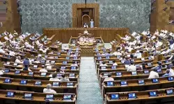 संसद में हंगामे के आसार: विपक्ष ने बनाई सरकार को घेरने की रणनीति संसद में हंगामे के आसार: विपक्ष ने बनाई सरकार को घेरने की रणनीति